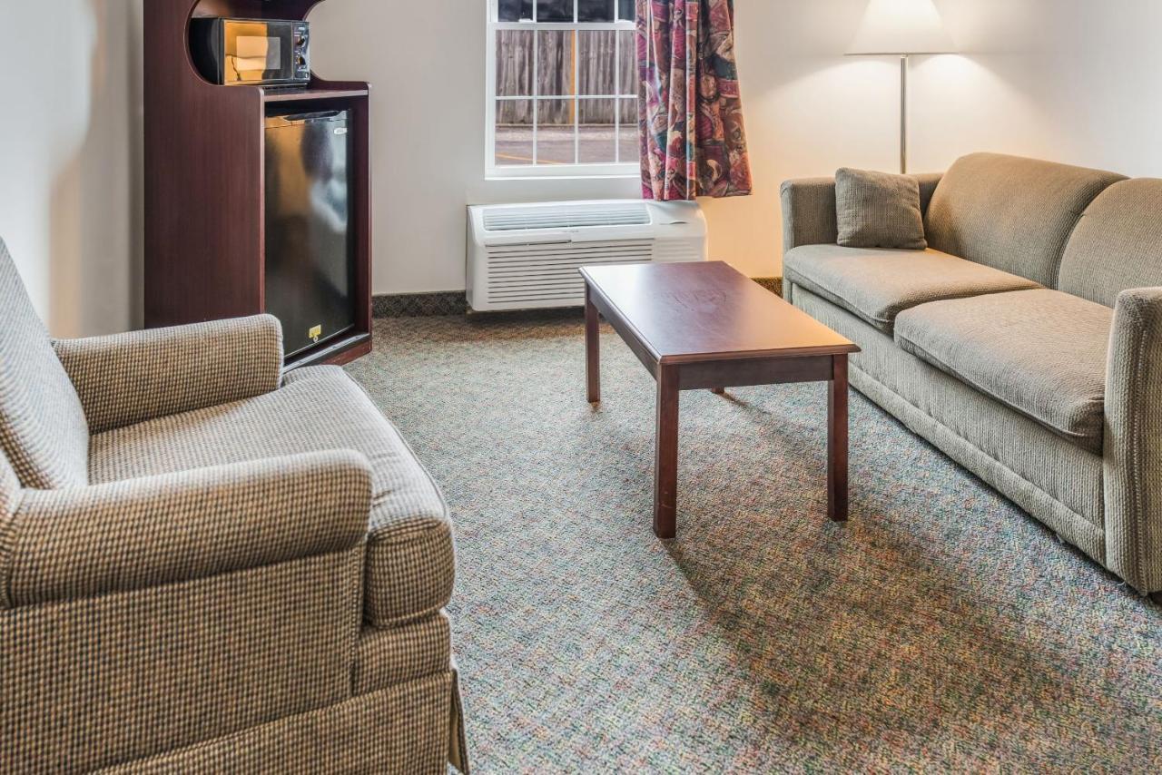 Knights Inn Sandusky Extérieur photo