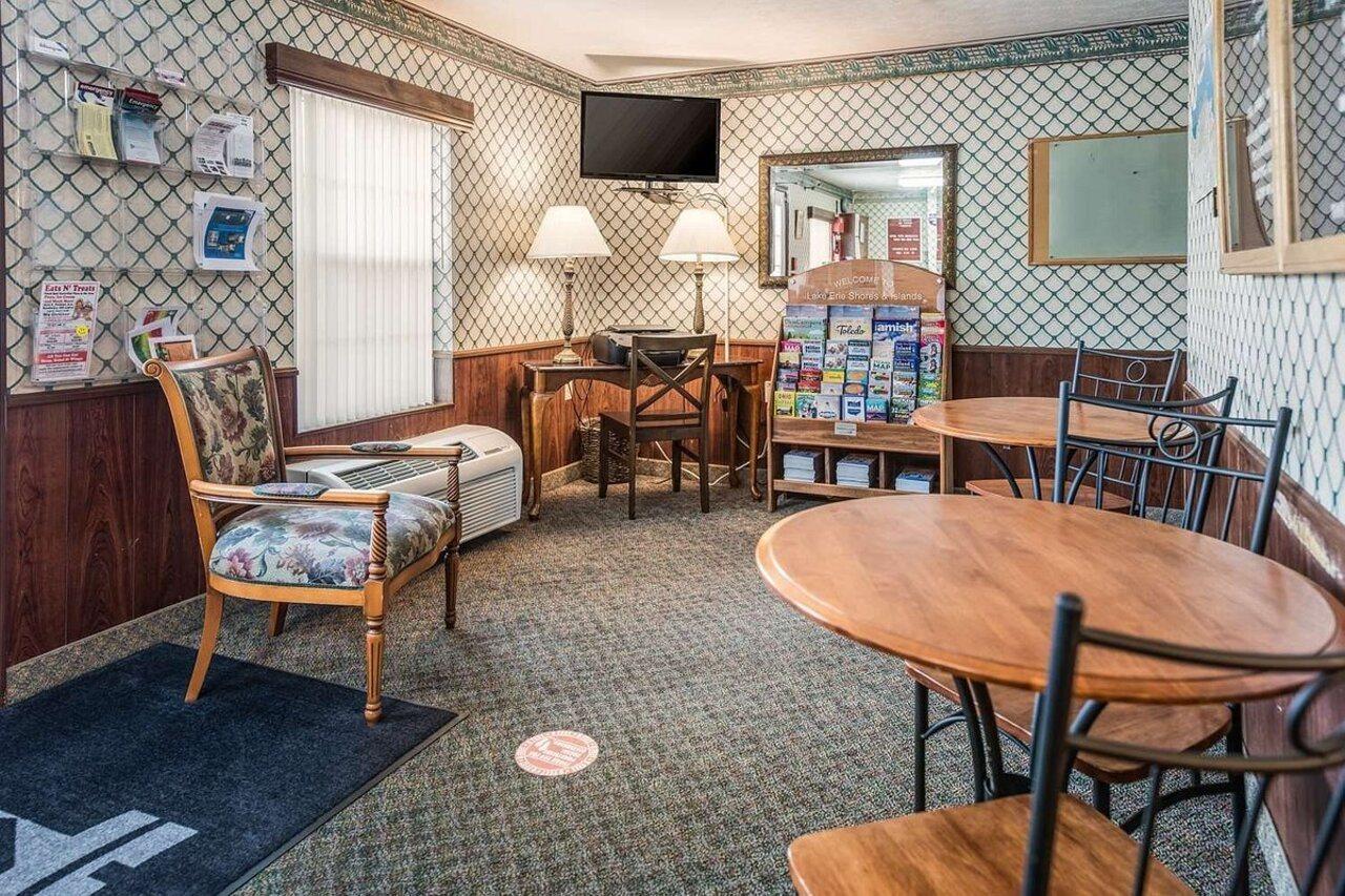Knights Inn Sandusky Extérieur photo